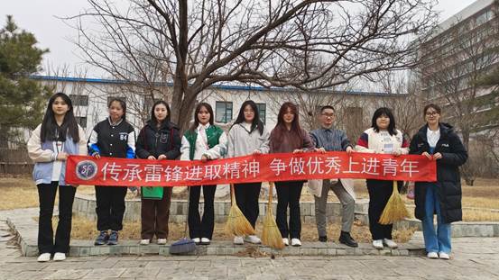 说明: D:\冯宝龙\二级网站\学雷锋\3.20校园死角\d4d15366caefa8c56e27b925eb20daa.jpg